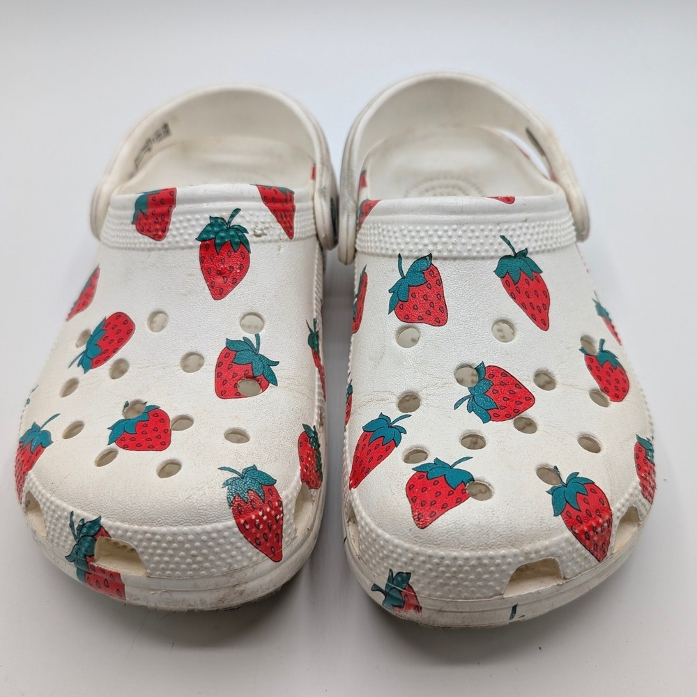Crocs Classic Clog White Strawberry Print Fruit Shoes Mens 5 Womens 7
